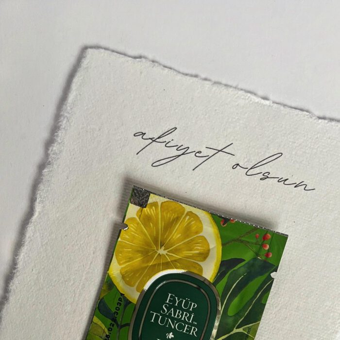 Tischkarte mit Erfrischungstuch – Bild 5